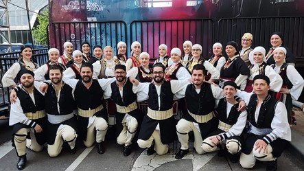 greek-dancers.jpg