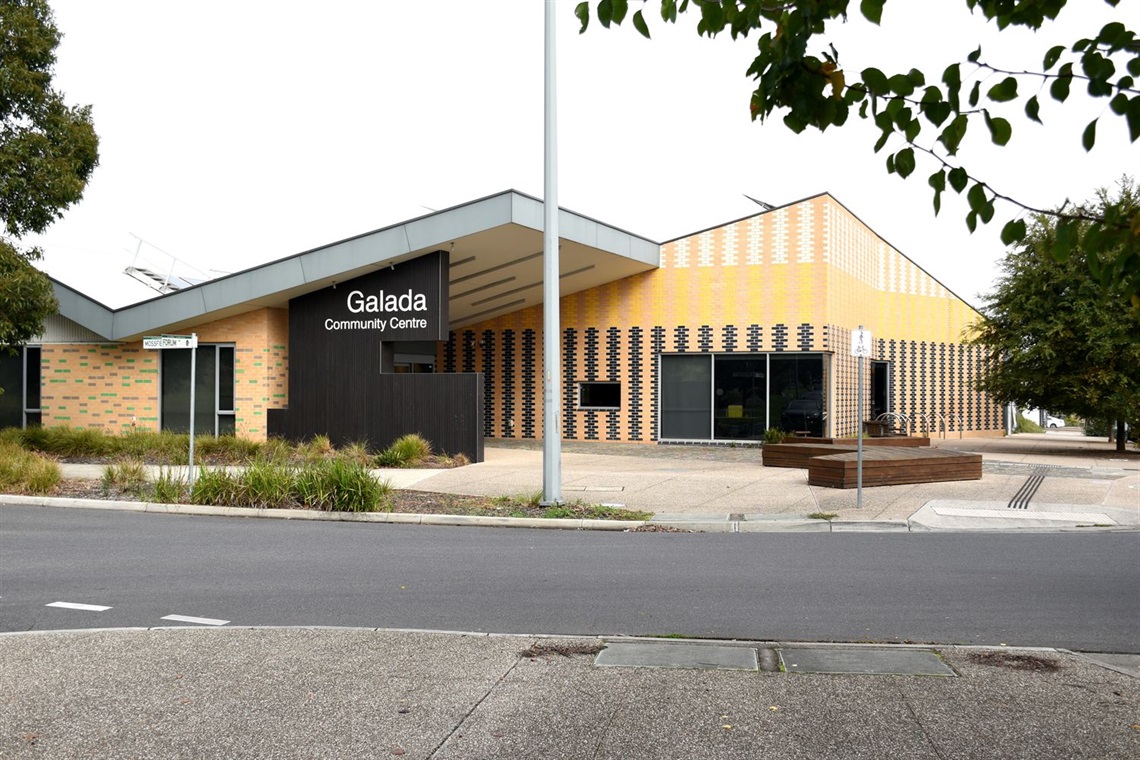 Galada library click and collect
