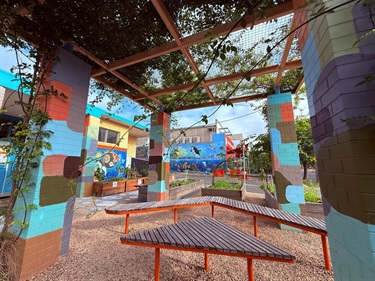 Lalor Neighbourhood House outside 