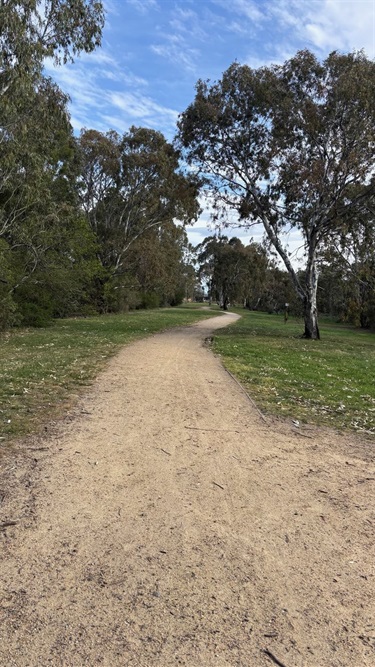 Eastern pedestrian path – Whittlesea Public Gardens